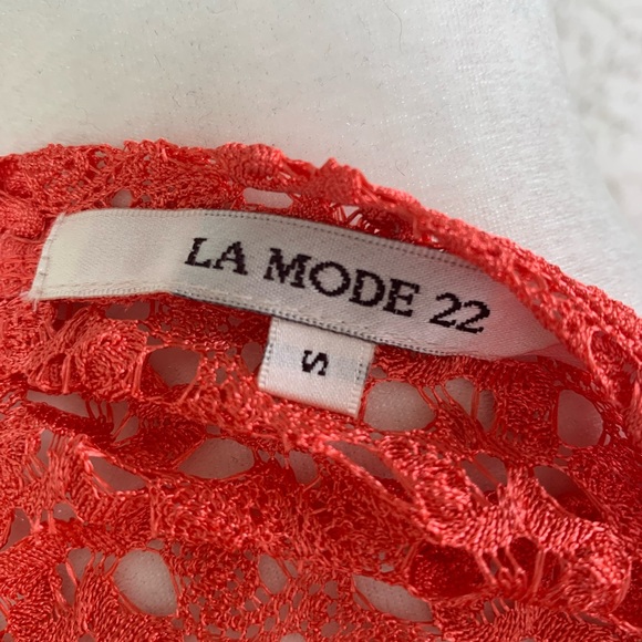 Coral Crochet Style Batwing Sheer Top - Picture 3 of 7